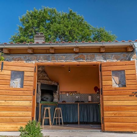 Mini kamp Perla Hotel Prvic Luka Bagian luar foto